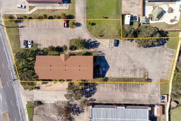 Office For Sale: 313 Harwood Rd, Bedford, TX 76021